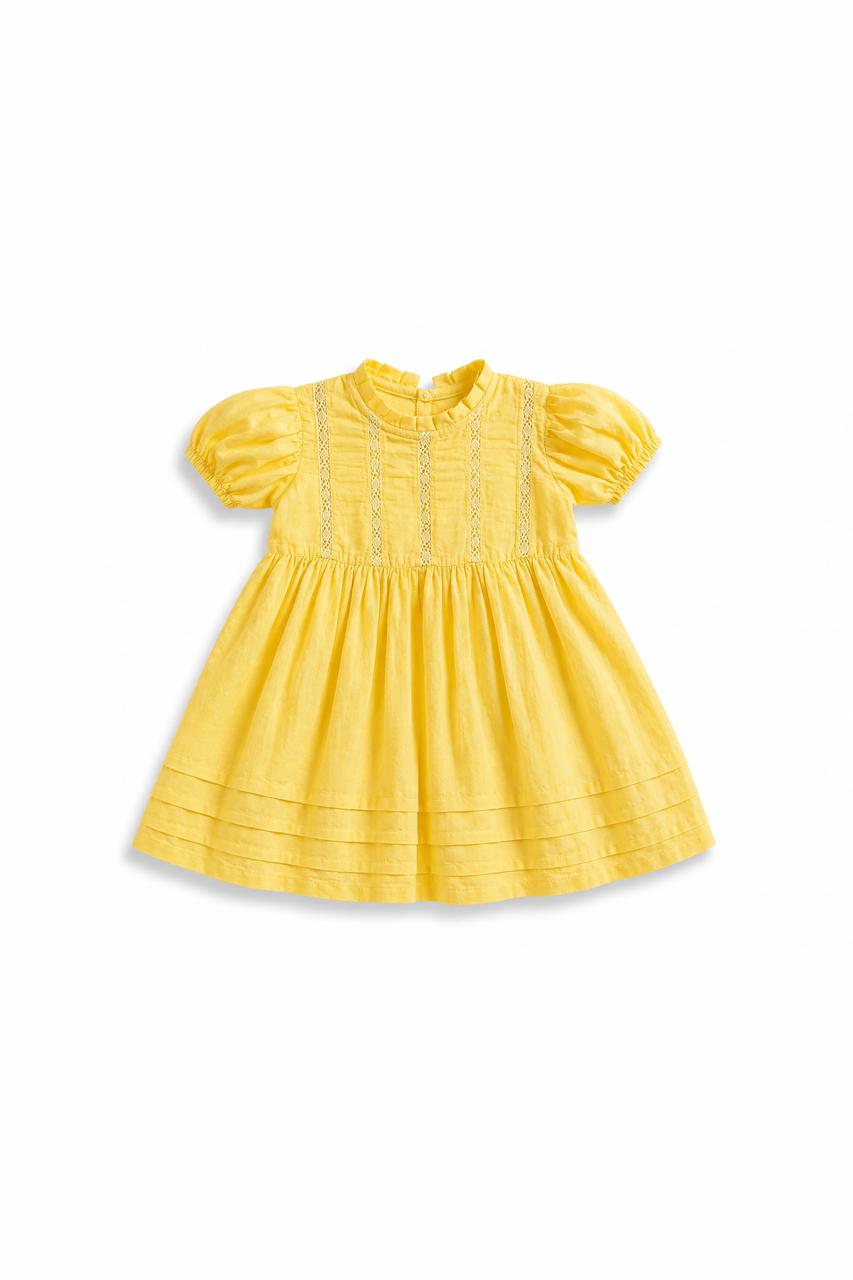 Puffy lace frock